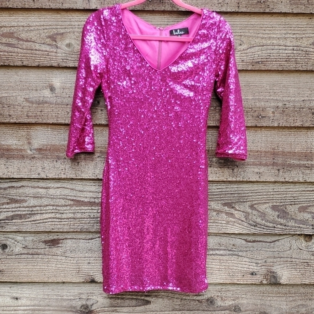 Lulu's 3/4 sleeve sequined mini Dress Small excellent used condition